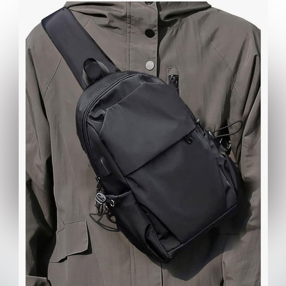 SEAFEW Small Black Sling Crossbody Backpack Shoulder Bag - Picture 1 of 6